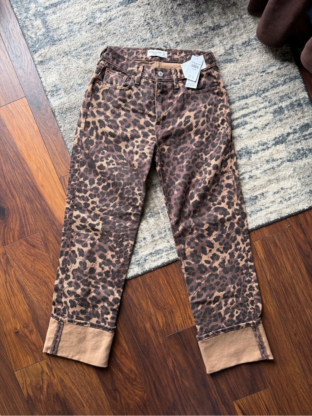 Abercrombie & Fitch Baggy Low Rise